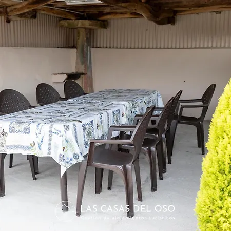 Marina - Casas Del Oso * La Granda (Asturias)